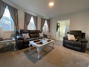 2 Bedroom Apartment, Walk To Mayo, Free Parking